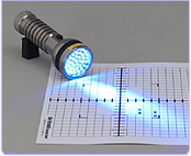 携帯 UV LED蛍光照明　アニサキス蛍光観察